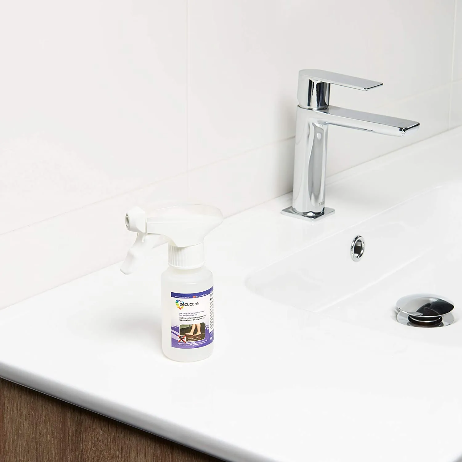 anti slip spray douche